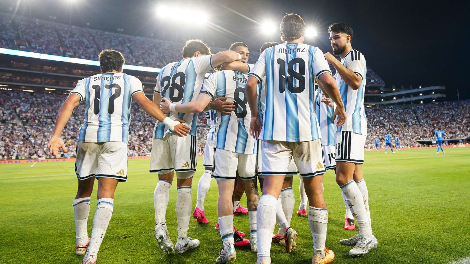 Argentine vs Algérie : Les compositions officielles Messi titulaire, Mahrez sur le banc