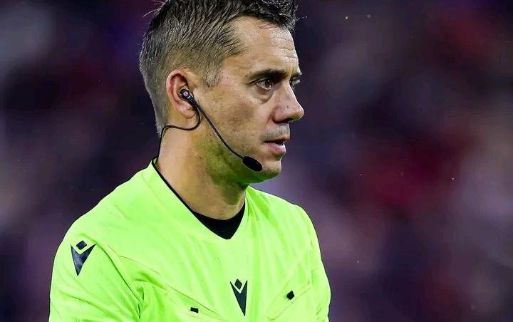 Angleterre – Croatie: Clément Turpin, un patron au sifflet