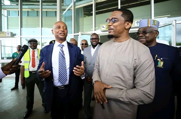 CAF : Patrice Motsepe arrive au Cameroun, Samuel Eto’o aux premières loges pour l’accueillir