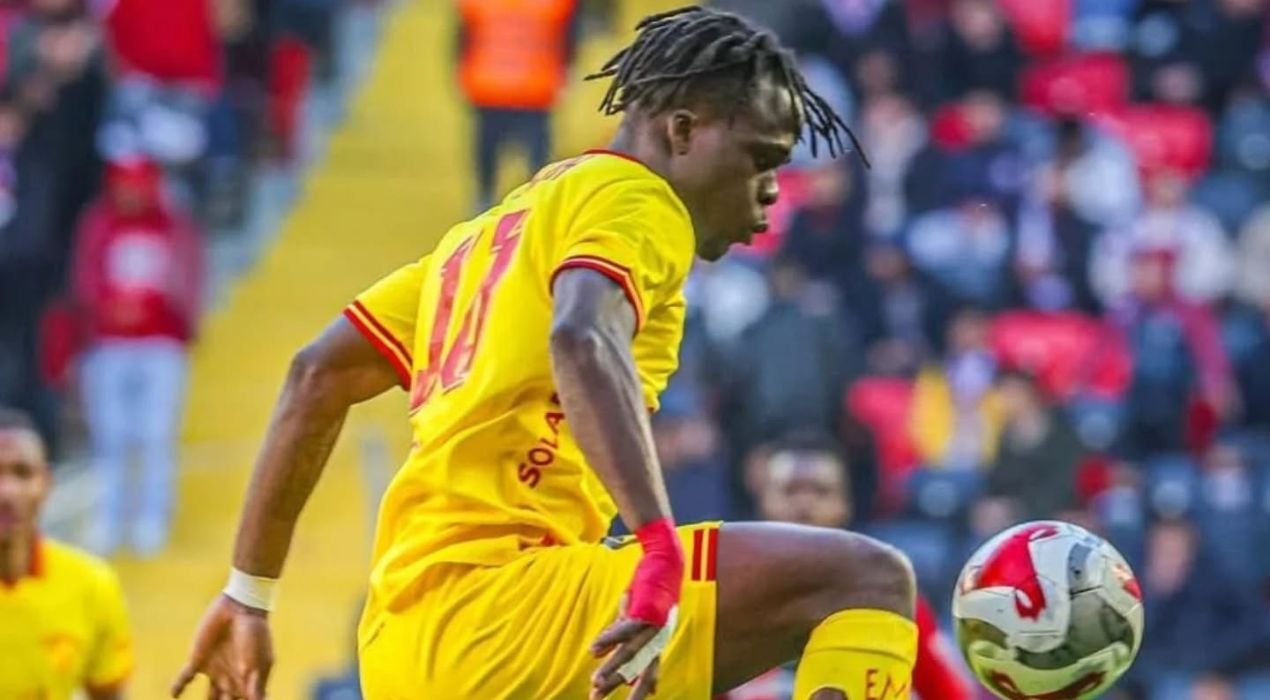 Junior Olaïtan, un pilier silencieux de Göztepe