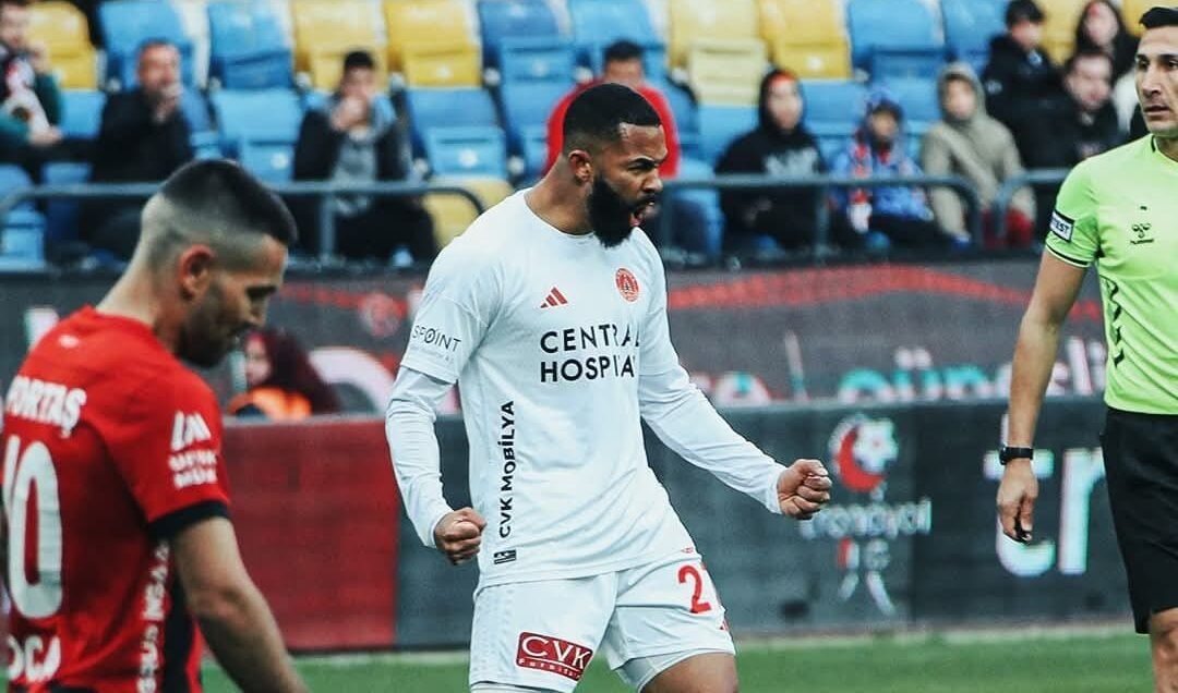 D2 Turquie – J33 : Cebio Soukou buteur, Ümraniyespor chute
