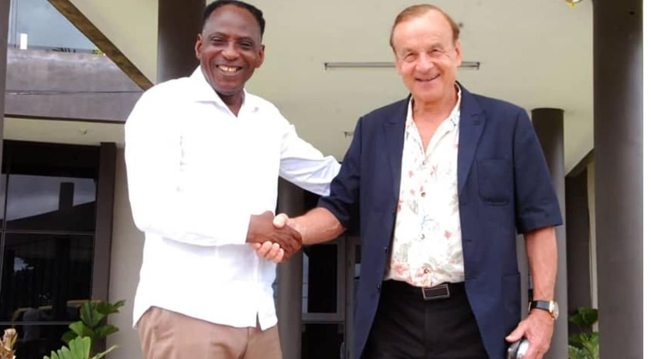 FBF : Claude Paqui refait la lumière sur la « séance de débriefing » avec Gernot Rohr
