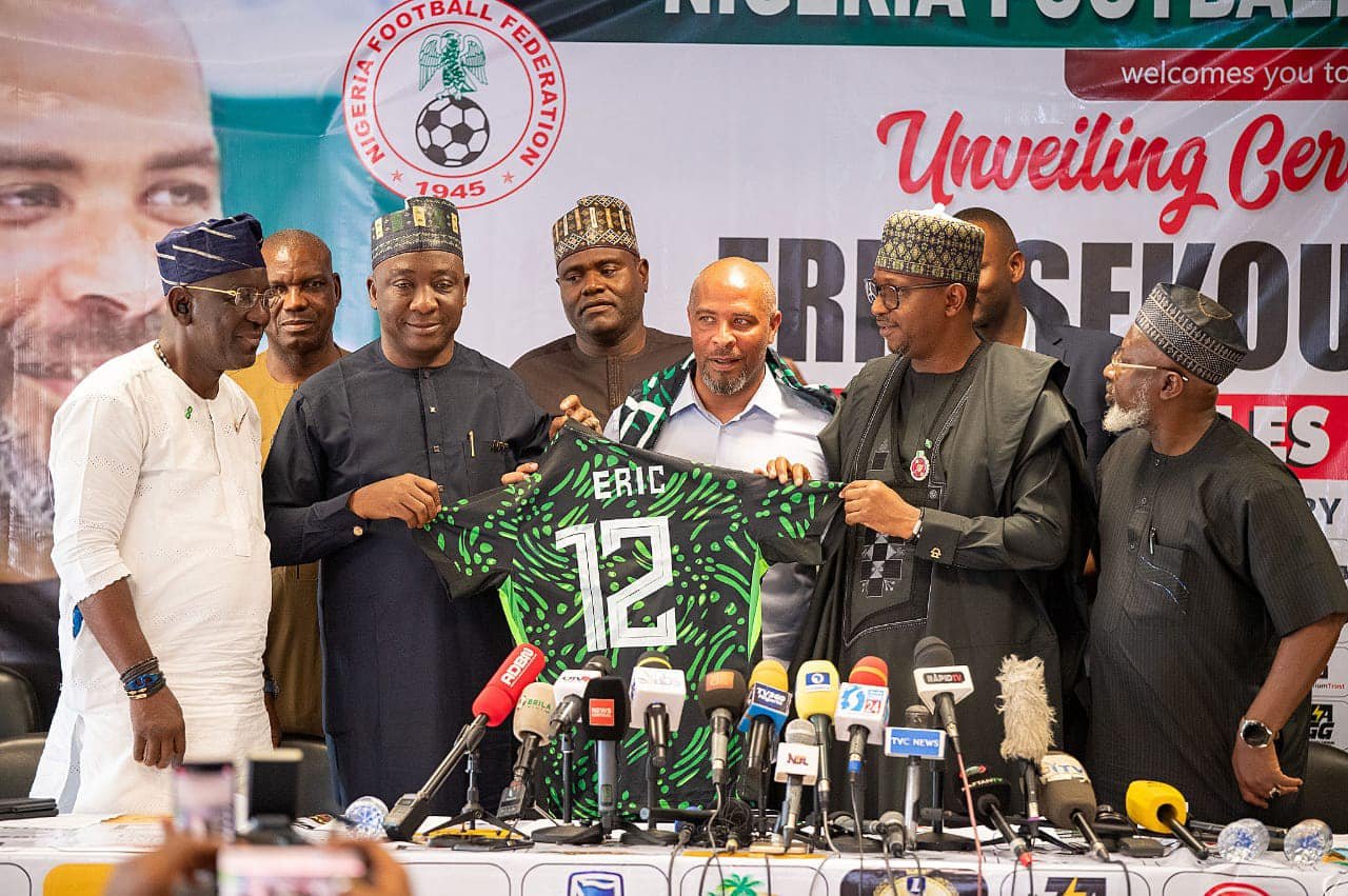 Nigeria : Éric Chelle officiellement présenté comme sélectionneur des Super Eagles
