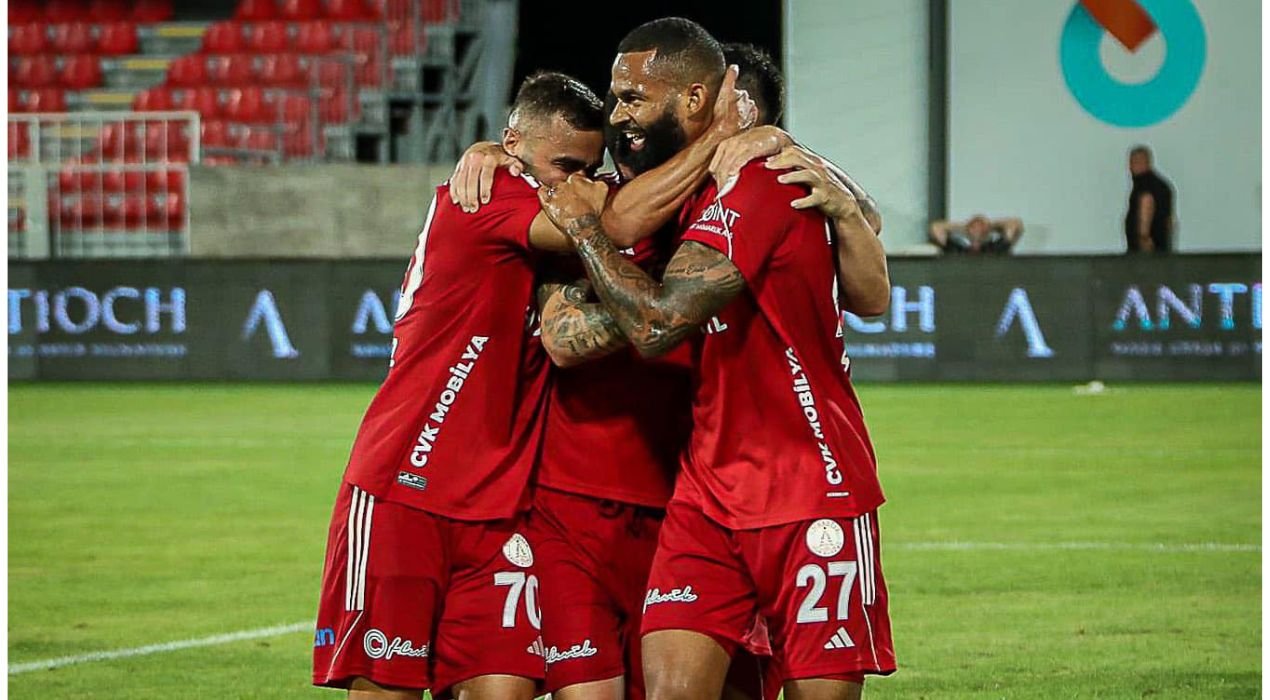 D2/Turquie, J1 : Cebio Soukou débute en beauté avec l’Ümraniyespor