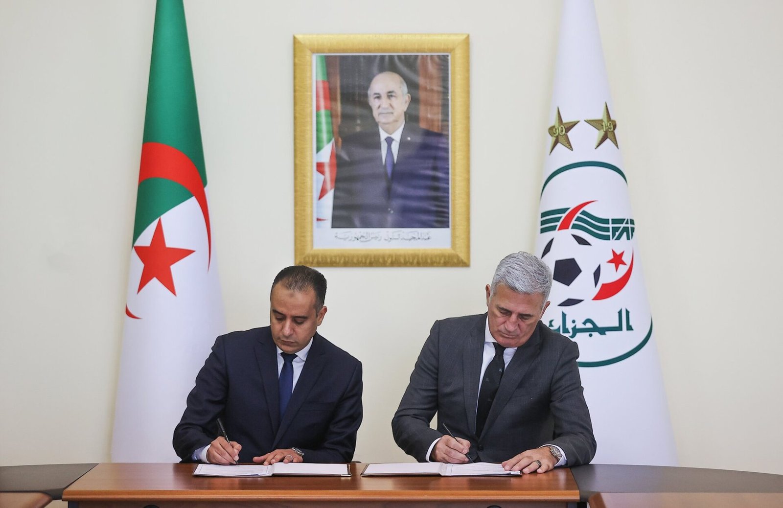 Algérie : Contrat signé, première prise de parole étonnante…, Vladimir Petkovic se lance