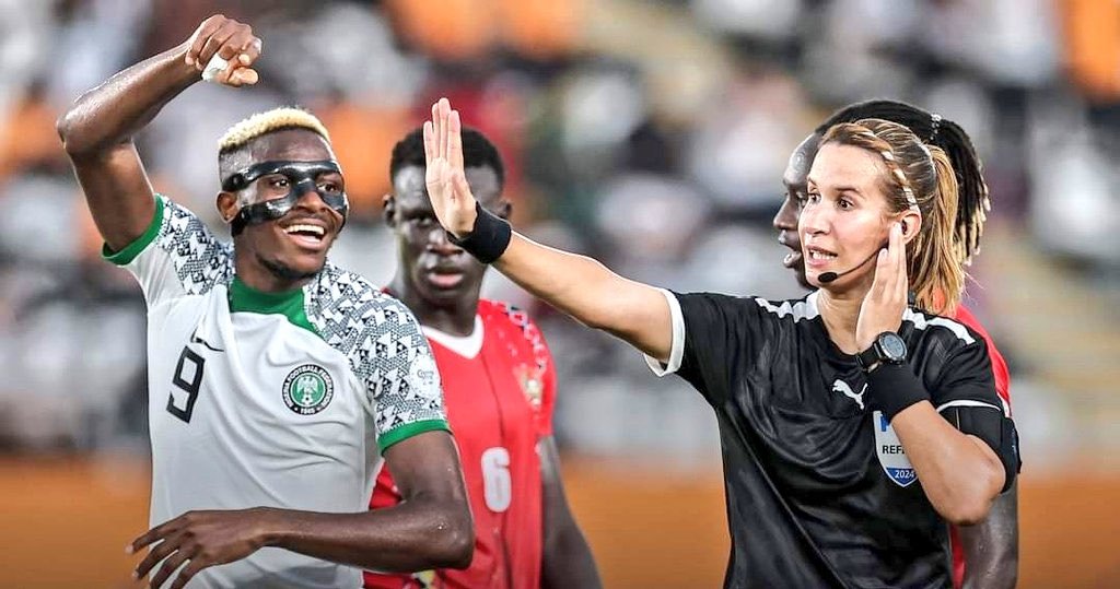 La marocaine Bouchra Karboubi, première femme arabe à officier un match de la CAN
