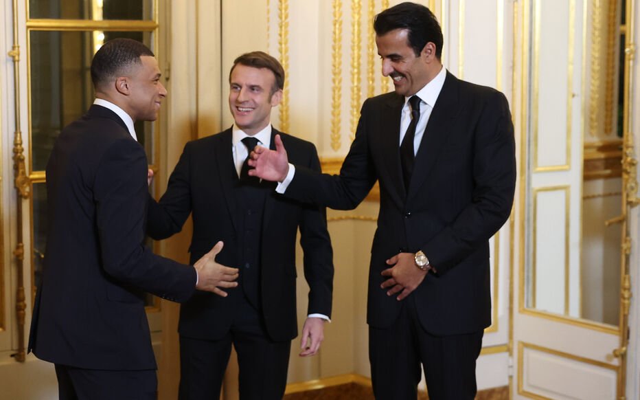 Kylian Mbappé a rencontré l’Émir du Qatar et Emmanuel Macron, ce qu’ils ont dit