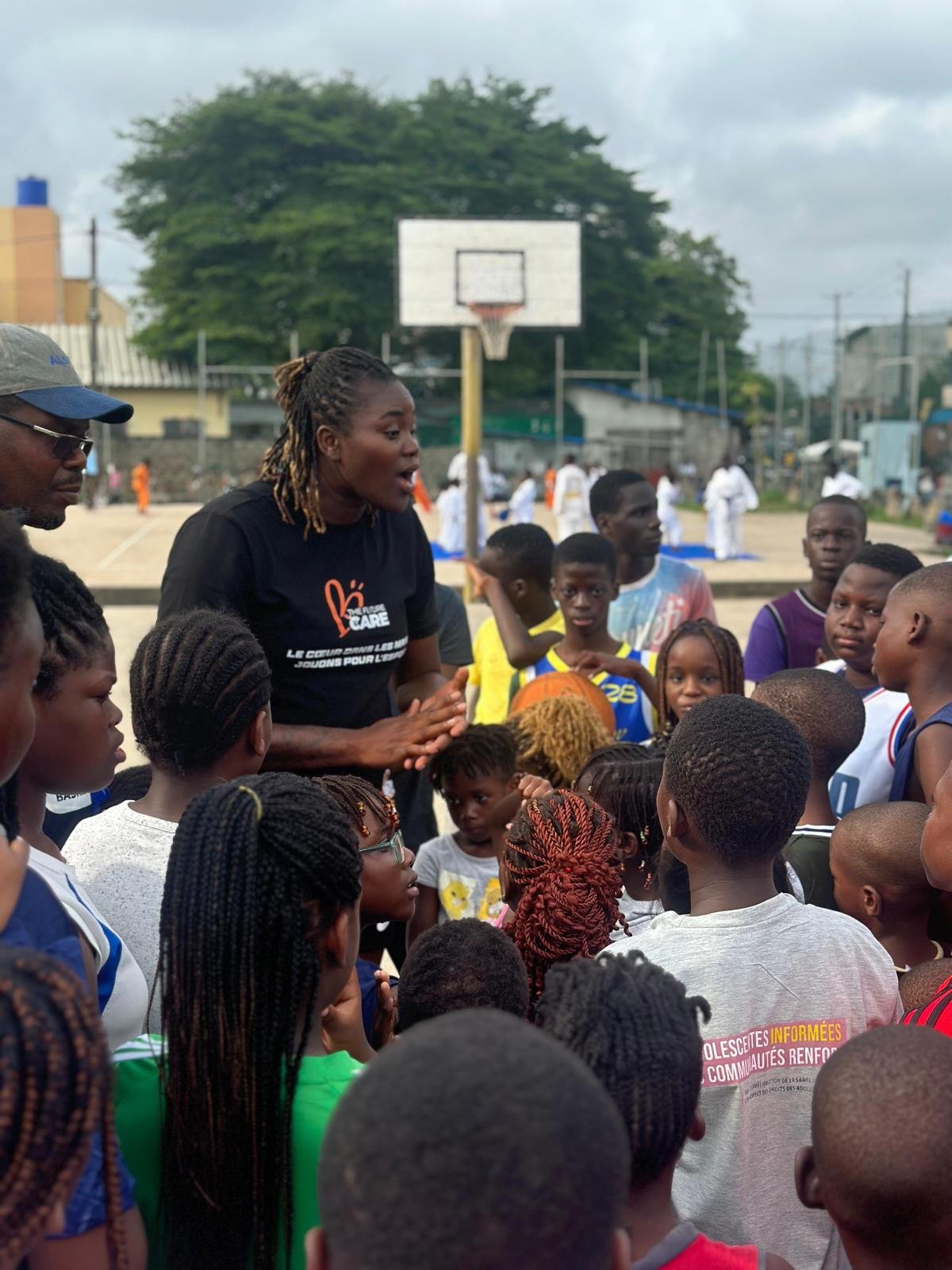 La Géante Isabelle Yacoubou toujours aussi engagée pour le développement du Basketball au Bénin