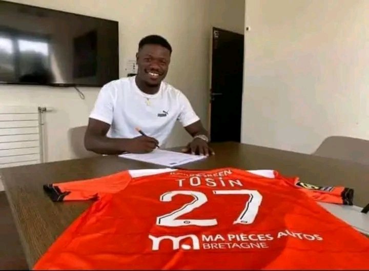 Transfert : Le Guépard béninois, Aiyegun Tosin singe à Lorient FC (Officiel)