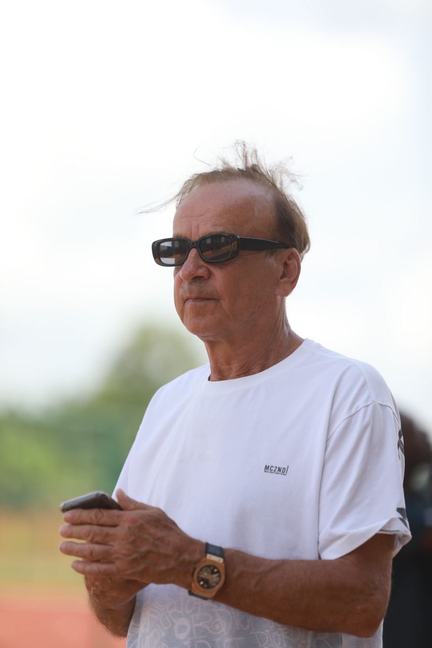 Au Bénin, Gernot Rorh enchaine avec ses visites dans les stades de Super Ligue Pro