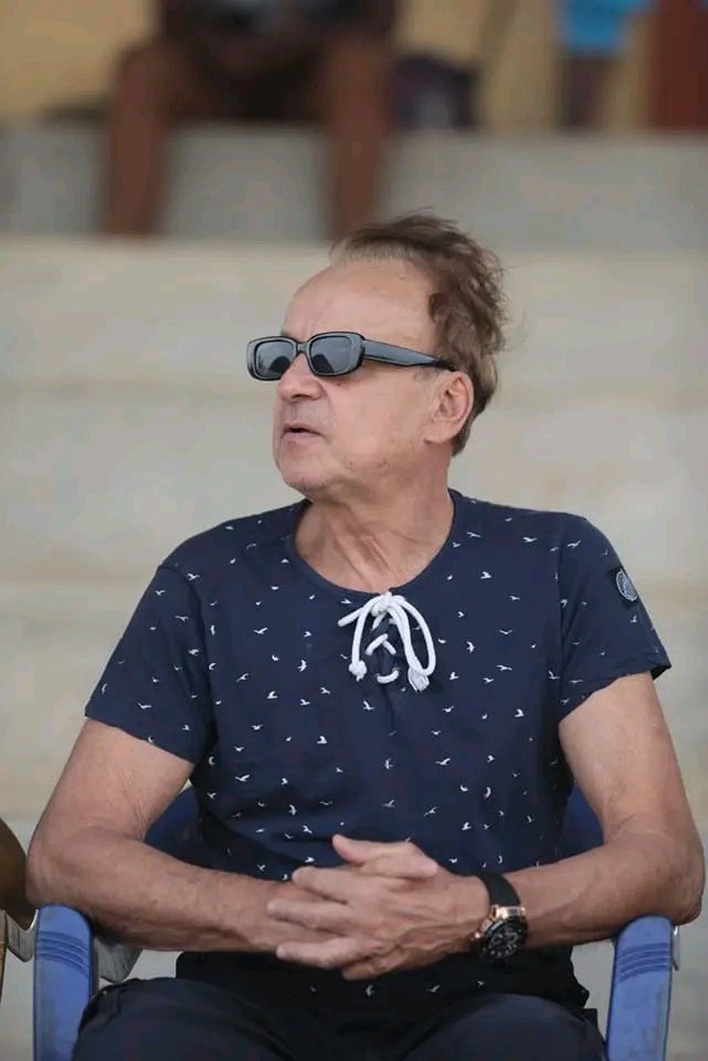 Au Bénin, Gernot Rohr aperçu au stade pour un match de la Super Ligue Pro 2022-2023