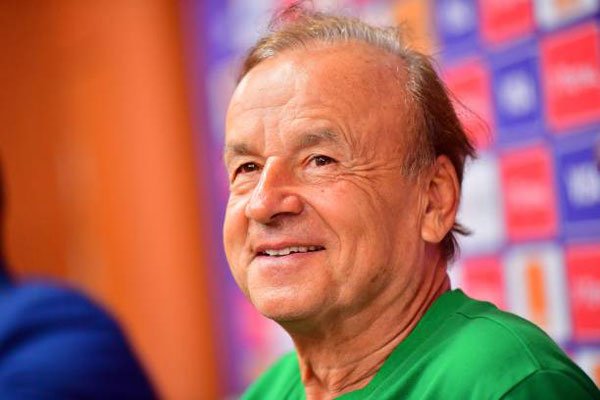 Gernot Rohr dévoile les clauses de son contrat avec le Bénin en conférence de presse
