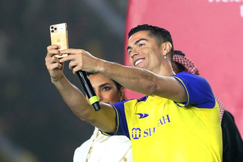 Présentation historique pour Cristiano Ronaldo à All Nassr