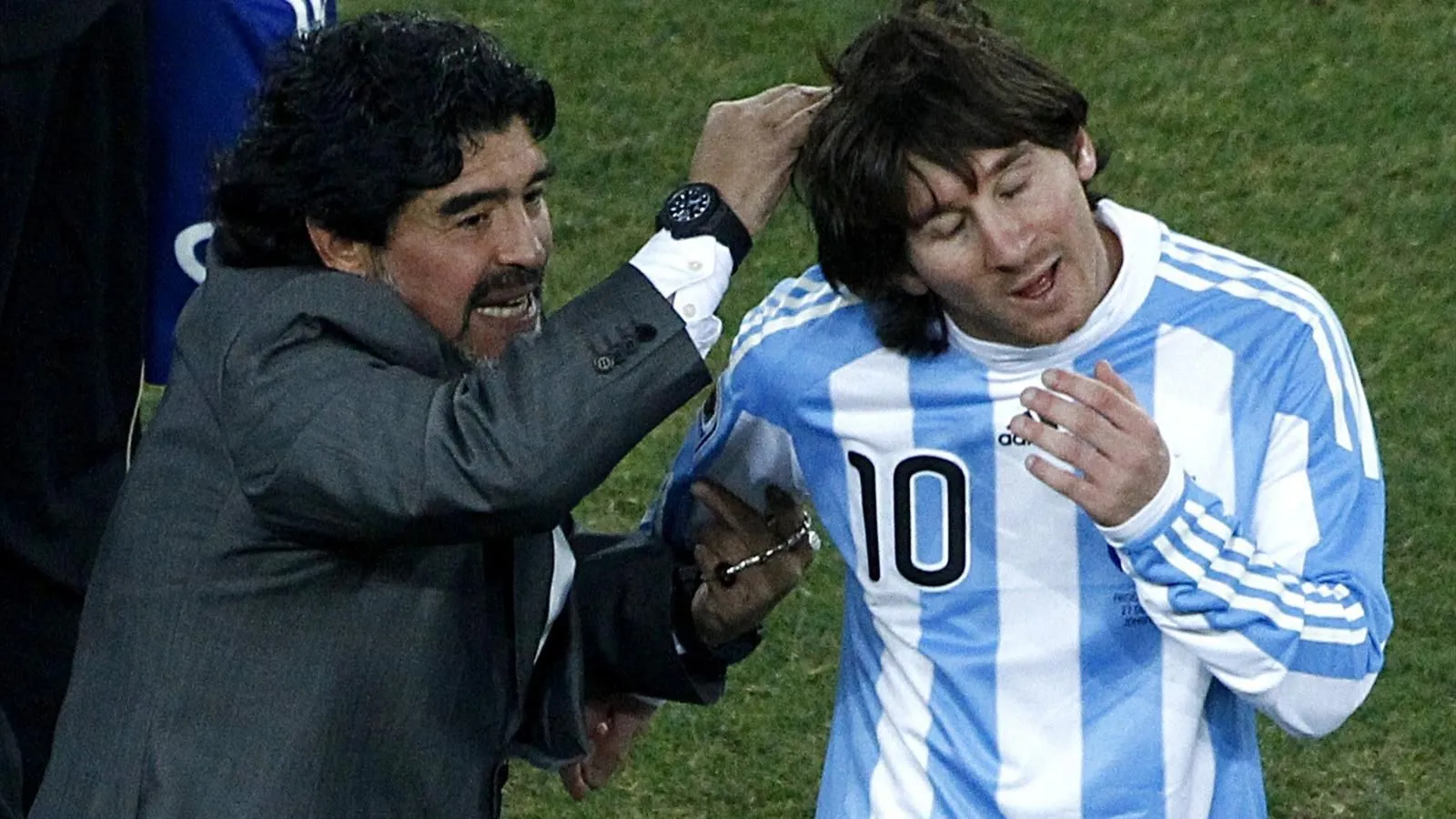 Coupe du monde 2022 : Avec l’Argentine, Lionel Messi dépasse Diego Maradona et lui rend hommage