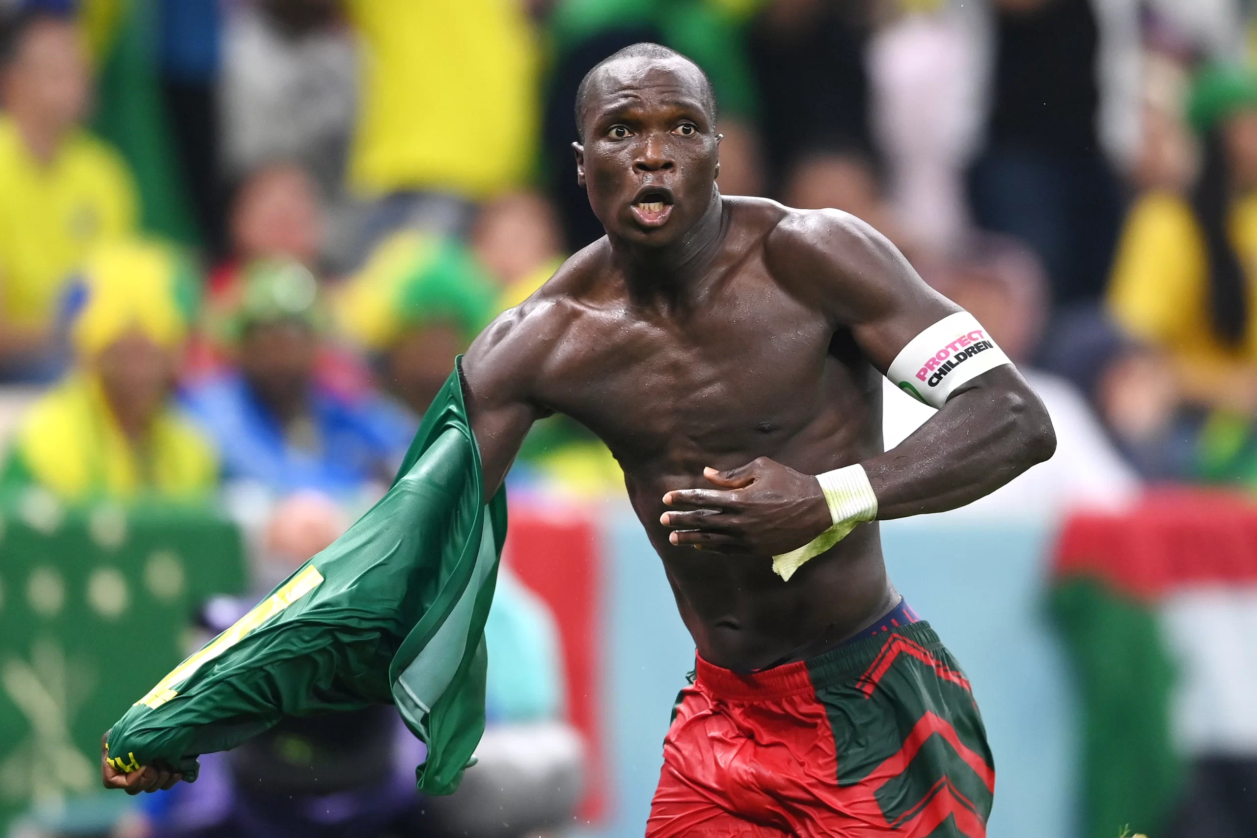 Mondial 2022 : Après sa prestation contre le Brésil, Vincent Aboubakar siège au coté de Zinedine Zidane
