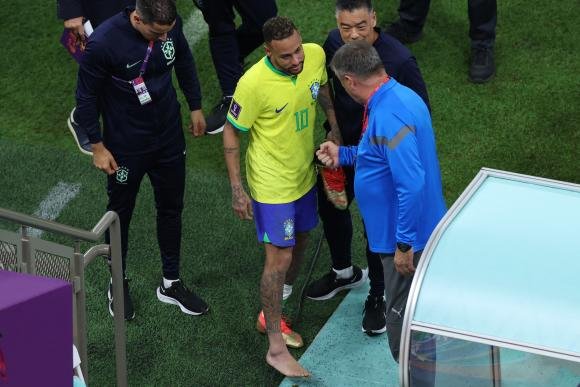 Mondial 2022 : Énorme coup dur pour le Brésil, Neymar s’est blessé contre Serbie