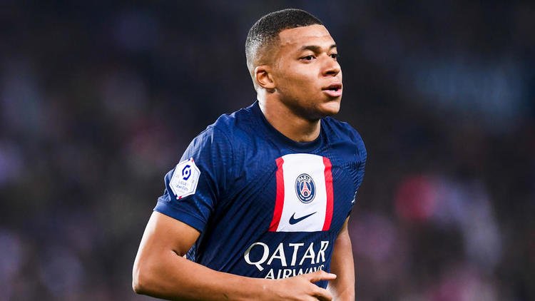 PSG : La mise au point de Kylian Mbappé, « Je n’ai jamais demandé ça,… c’est complètement faux »