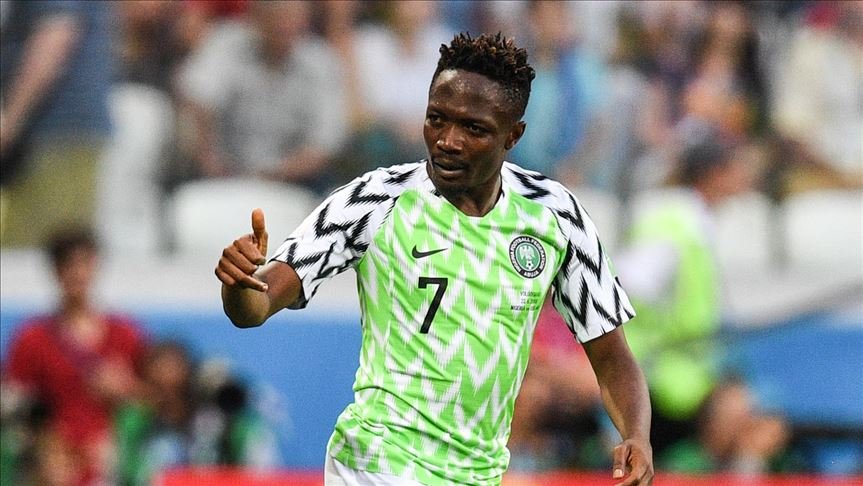 Le footballeur Ahmed Musa tacle violemment les politiciens nigérians