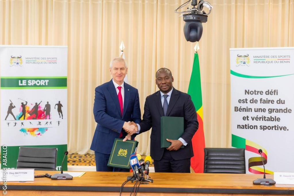 Officiel : Oswald HOMEKY décroche un partenariat pour la coopération dans le domaine des sports entre le Bénin et la Russie