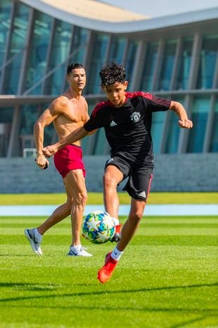 Le fils de Cristiano Ronaldo rejoint à son tour une académie de l’Arabie Saoudite