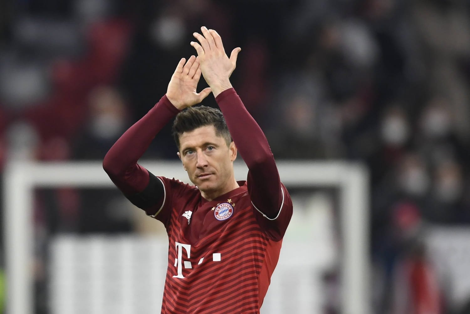 Mercato : Annoncé au Barça, Robert Lewandowski réagit