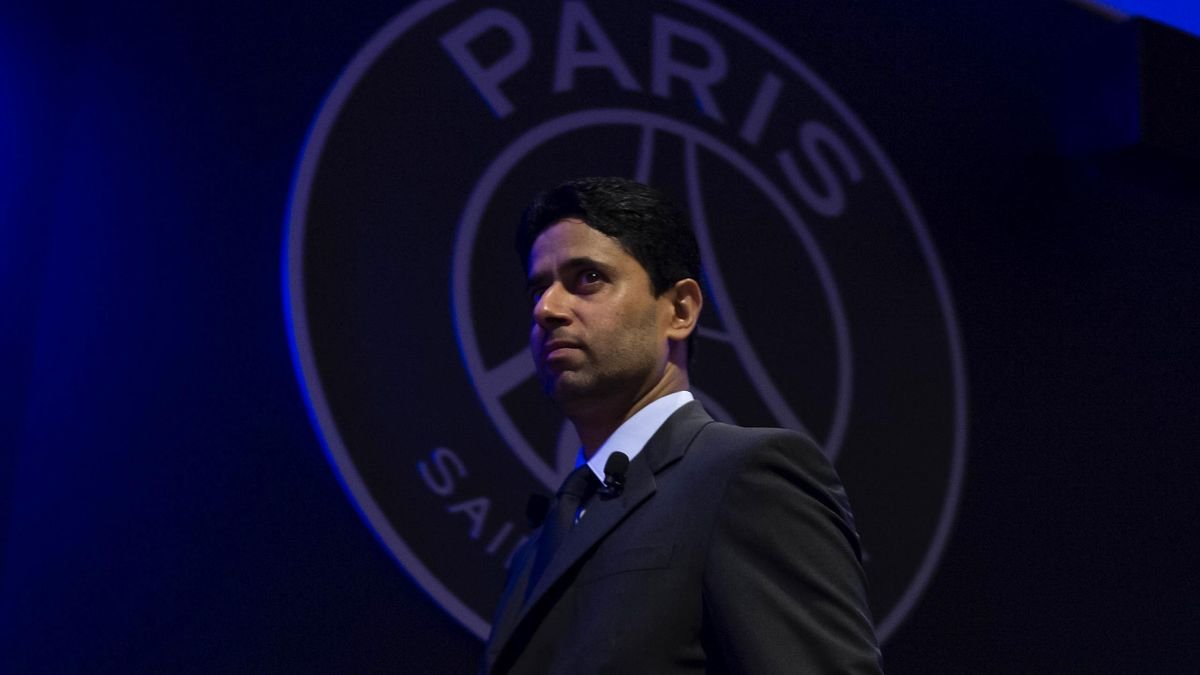 Le club parisien annonce trois signatures ( officiel )