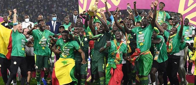 A Dakar, ambiance de feu, les champions d’Afrique sont au bercail (Vidéo)