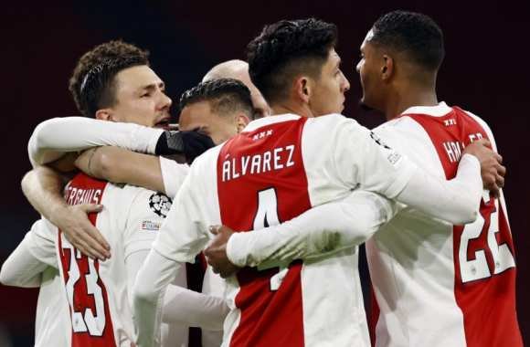 Ajax : Eric Ten Hag garde sa confiance, Sébastien Haller se réjouit