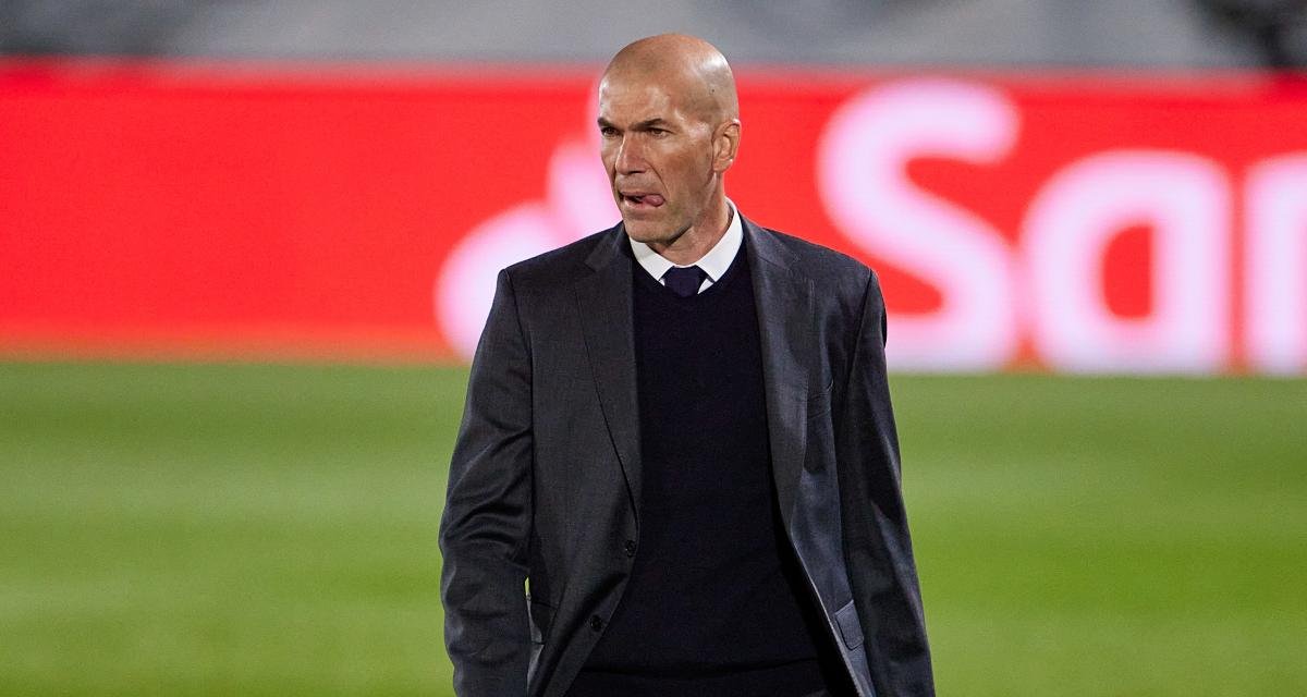 Zidane régale balle aux pieds en Espagne (Vidéo)