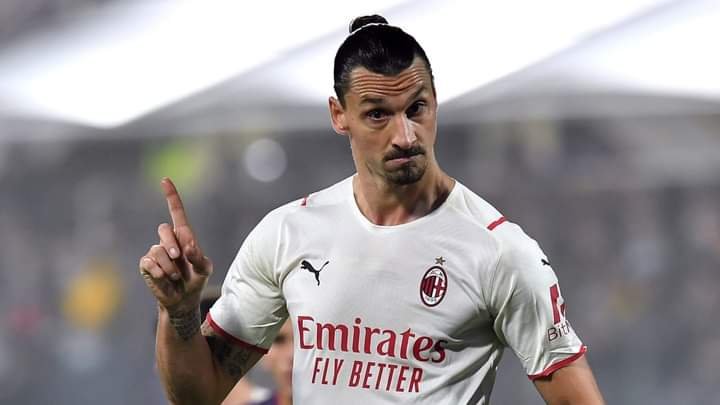 Zlatan Ibrahimovic : « En tant que grand joueur, vous devez signer deux contrats »
