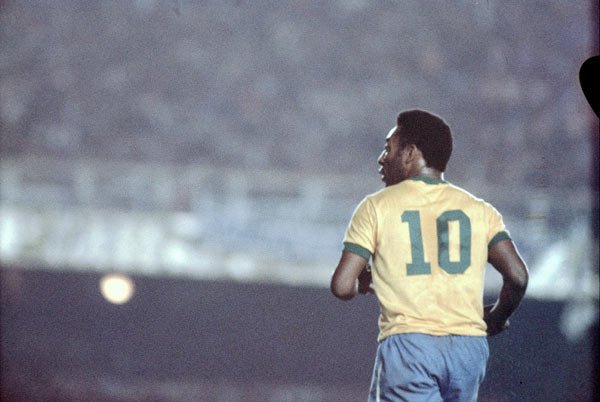 Ballon d’or 2021: Le message du Roi Pelé à Lionel Messi