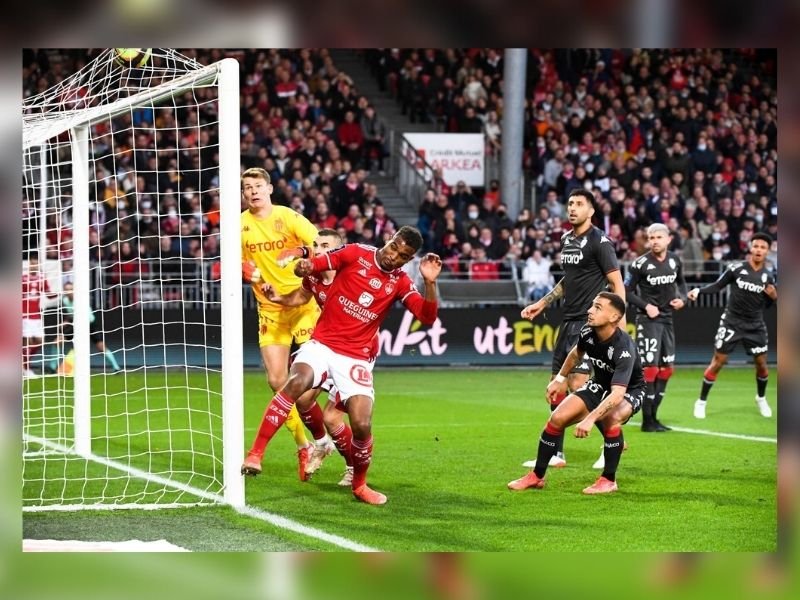 Steve Mounié : « Cédric Hountondji… c’est un morceau »
