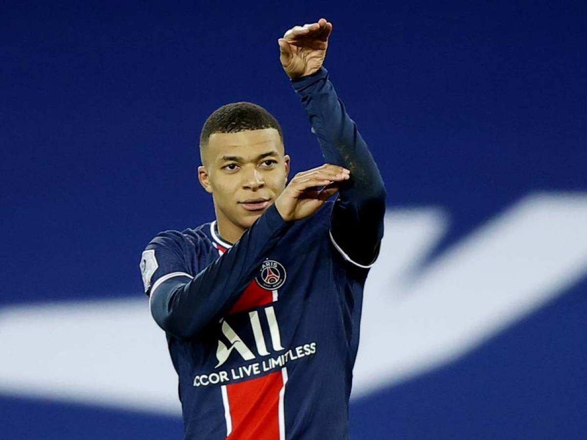 PSG : Ronaldinho parle du dossier Mbappé